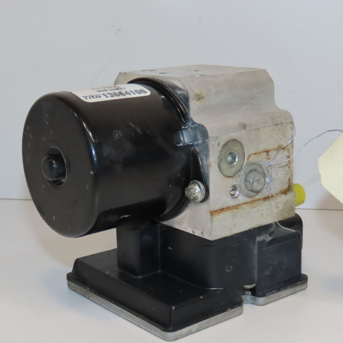 Unité hydraulique ABS occasion RENAULT MASTER II Phase 2 11-2003->10-2006 2.5 DCI 99ch 8200963157 2