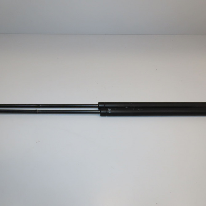 Verin droit hayon occasion RENAULT KANGOO I Phase 1 09-1997->06-2003 1.9 D 65ch 7700303186 1