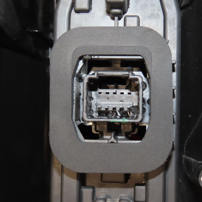 Feu arrière gauche occasion RENAULT KANGOO II Phase 1 01-2008->03-2013 1.5 DCI 90ch 8200419949 3