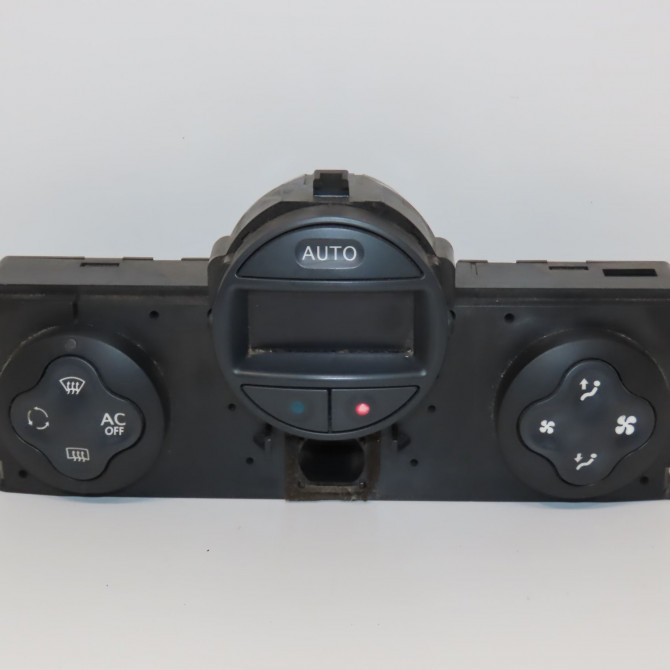 Commande de chauffage occasion RENAULT KANGOO II Phase 1 01-2008->03-2013 1.5 DCI 90ch 275104539R 1