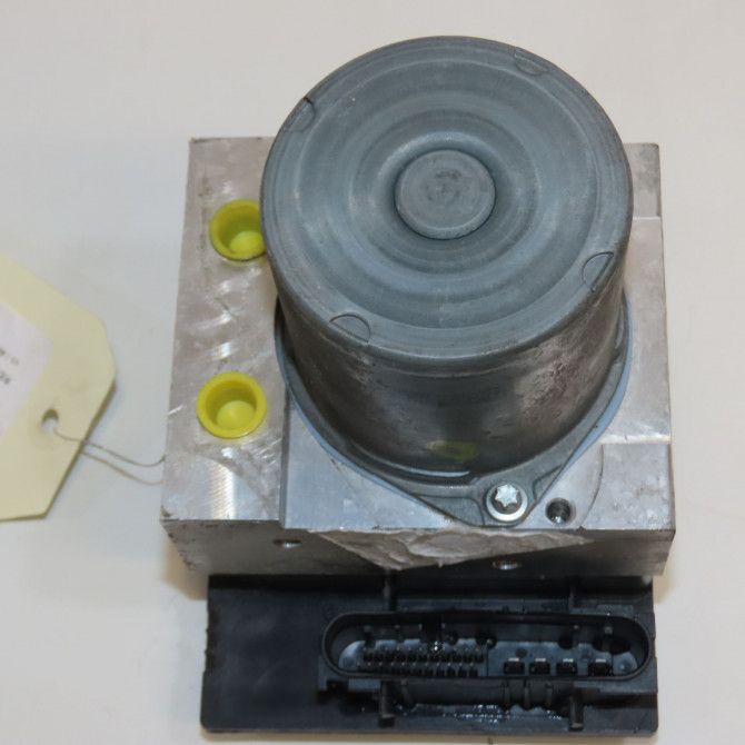 Unité hydraulique ABS occasion RENAULT KANGOO II Phase 1 01-2008->03-2013 1.5 DCI 90ch 8201142923 3