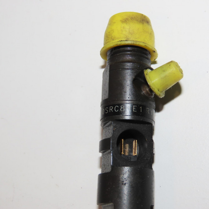 Injecteur occasion RENAULT CLIO III phase 2 ESTATE 03-2009->12-2014 1.5 DCI 75ch 166000897R 2