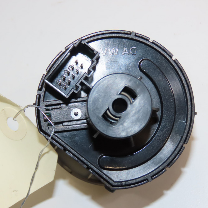 Interrupteur commande de phares occasion VOLKSWAGEN POLO V Phase 2 02-2014->... 1.4 TDI 90ch 5G0941431AJWZU 2