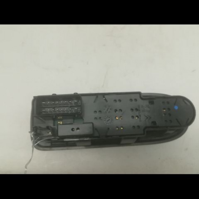 Commande lève-glace porte avant gauche occasion CITROEN C3 II Phase 1 11-2009->02-2013 1.4 HDi 70ch 98012283XT 2