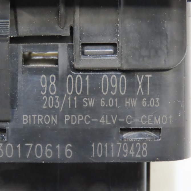 Commande lève-glace porte avant gauche occasion  98001090XT 5