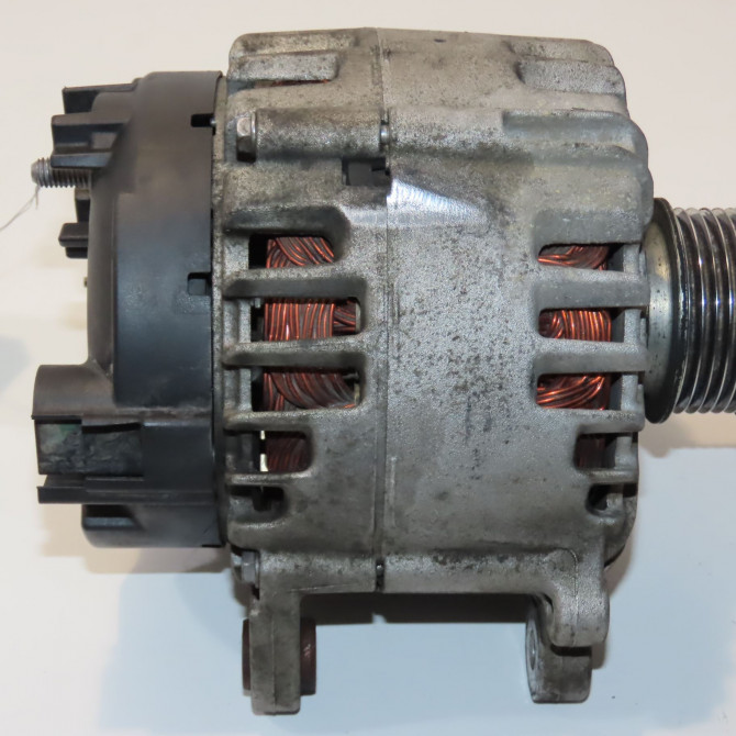 Alternateur occasion VOLKSWAGEN TOURAN II Phase 1 09-2010->12-2015 3L903023 4
