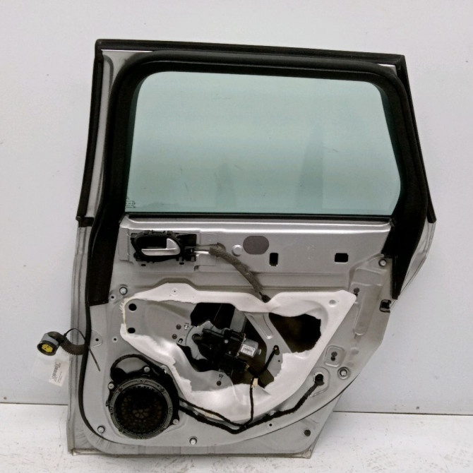 Porte arrière droite occasion CITROEN C5 II Phase 1 04-1995->04-1999 2.0 HDI 140ch 9008R9 4