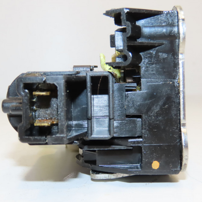 Serrure porte arg occasion DACIA DUSTER Phase 2 09-2013->... 1.6i 115ch 825031439R 3