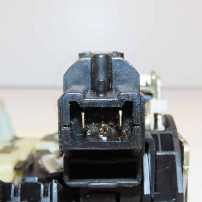 Serrure porte avd occasion  805025406R 3