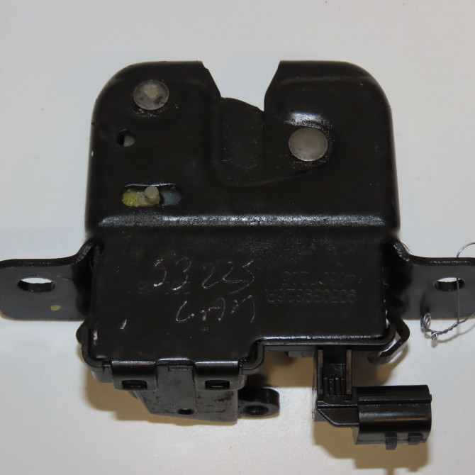 Serrure hayon occasion DACIA DUSTER Phase 2 09-2013->... 1.5 DCI 110ch 905039326R 1