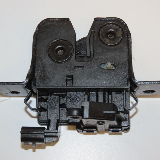 Serrure hayon occasion DACIA DUSTER Phase 2 09-2013->... 1.5 DCI 110ch 905039326R 2