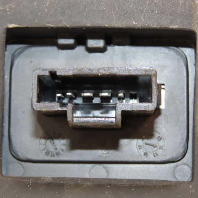 Feu arrière droit occasion DACIA DUSTER Phase 2 09-2013->... 1.5 DCI 110ch 265506837R 3