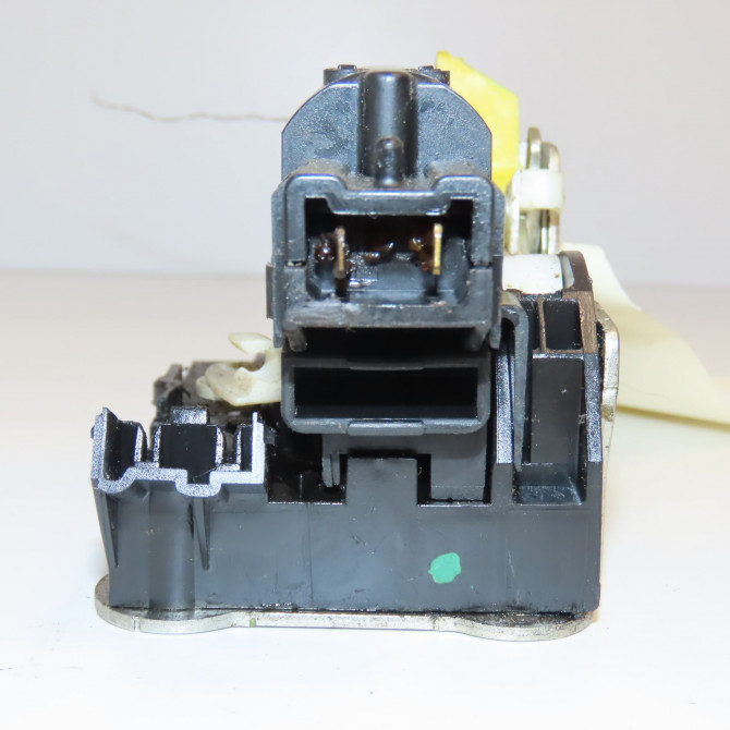 Serrure porte avd occasion DACIA DUSTER Phase 2 09-2013->... 1.5 DCI 110ch 805025406R 3