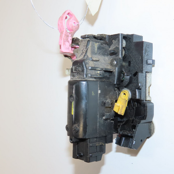 Serrure porte arg occasion DACIA DUSTER Phase 2 09-2013->... 1.5 DCI 110ch 825031439R 2