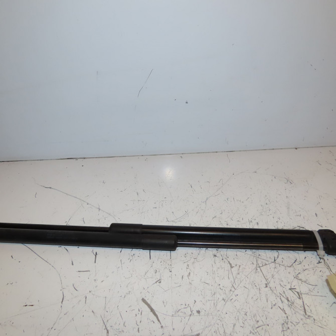 Verin droit hayon occasion MINI MINI II phase 2 08-2010->... 1.6i 122ch 51249801386 1