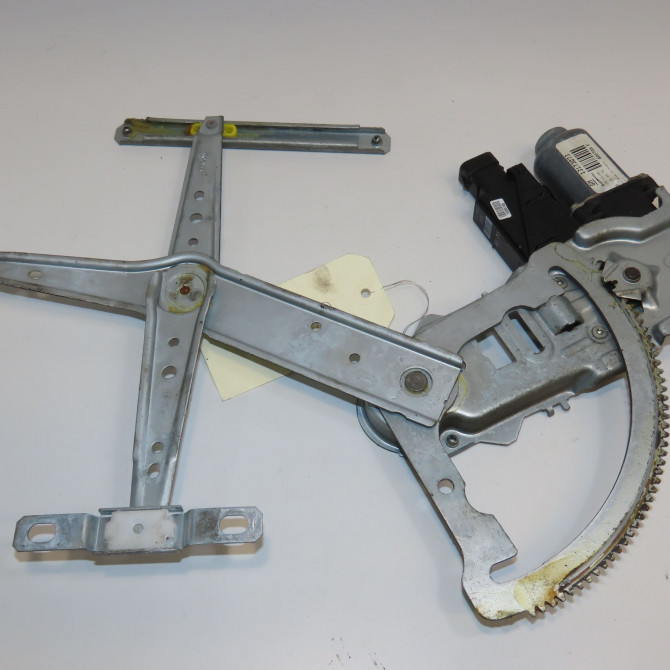 Mecanisme+moteur leve-glace avg occasion OPEL CORSA III Phase 2 08-2003->09-2006 1.2 TWINPORT 80ch 93186824 1