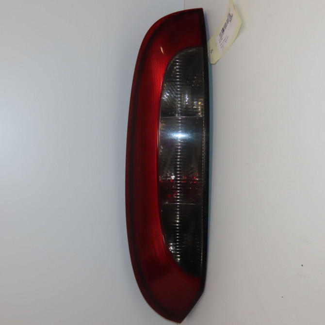 Feu arrière droit occasion OPEL CORSA III Phase 2 08-2003->09-2006 1.2 TWINPORT 80ch 93187120 1