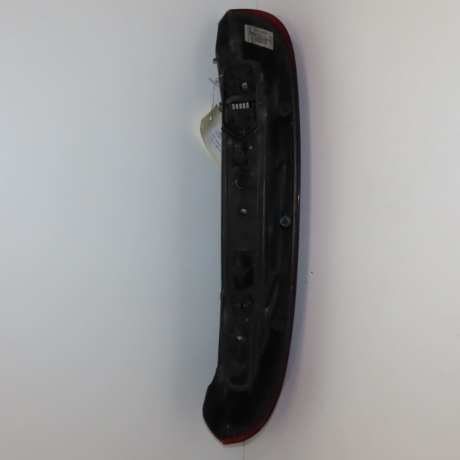 Feu arrière droit occasion OPEL CORSA III Phase 2 08-2003->09-2006 1.2 TWINPORT 80ch 93187120 2