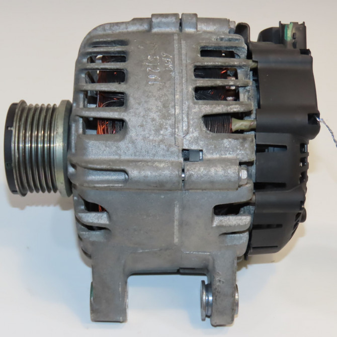 Alternateur occasion PEUGEOT 208 208 Phase 1 2012-03-01->2015-09-30 1.2i PURETECH 82ch 9818677980 2
