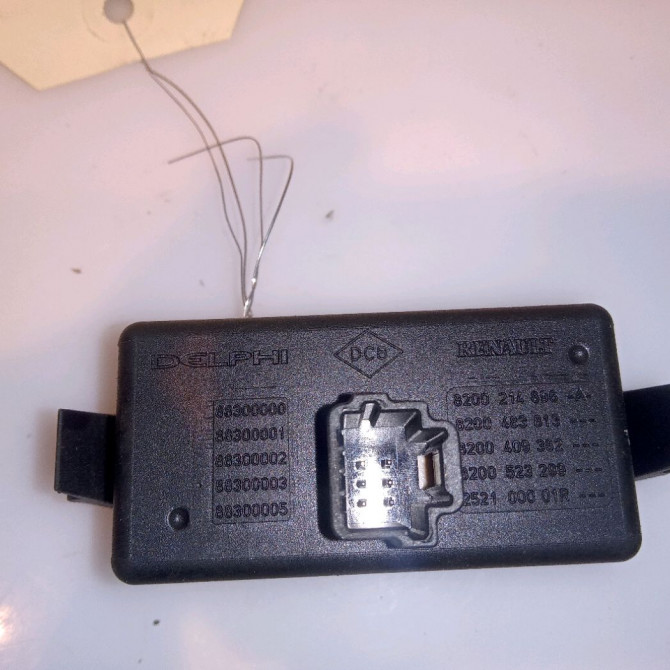 Bouton de warning occasion RENAULT KANGOO II Phase 1 01-2008->03-2013 1.5 DCI 90ch 252105246R 3