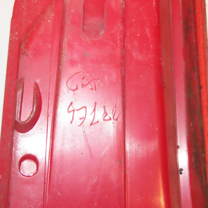 Feu arrière gauche occasion PEUGEOT 5008 I Phase 1 11-2009->12-2013 1.6 HDI 110ch 6350KH 3