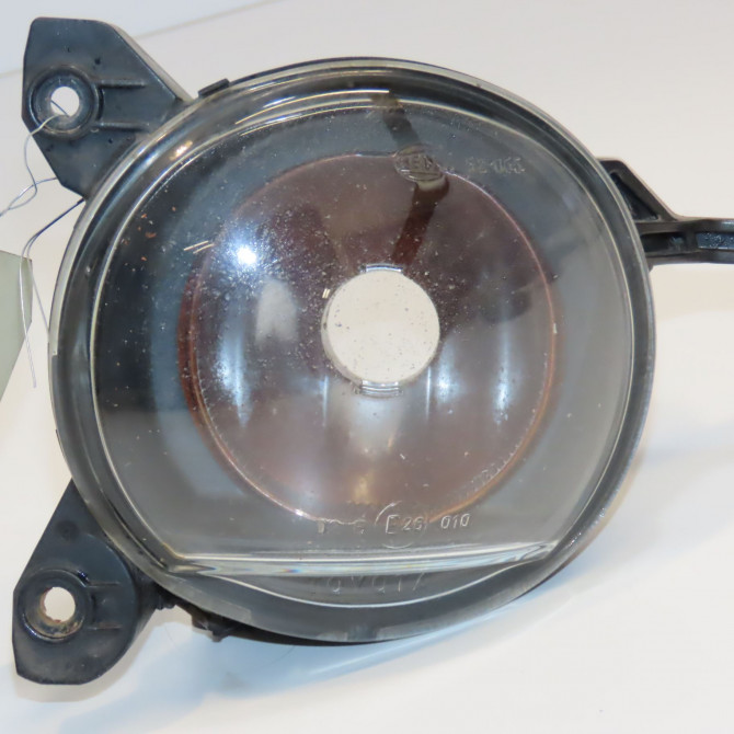 Phare antibrouillard avant gauche occasion TOYOTA COROLLA VERSO II Phase 1 05-2004->06-2007 136 D-4D 812210F010 1