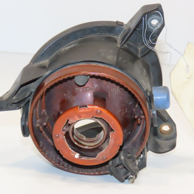 Phare antibrouillard avant gauche occasion TOYOTA COROLLA VERSO II Phase 1 05-2004->06-2007 136 D-4D 812210F010 2