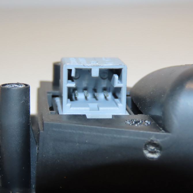 Commande leve-glace porte arrière gauche occasion SEAT IBIZA III Phase 1 03-2002->03-2006 1.4i 100ch 6L09598559B9 3