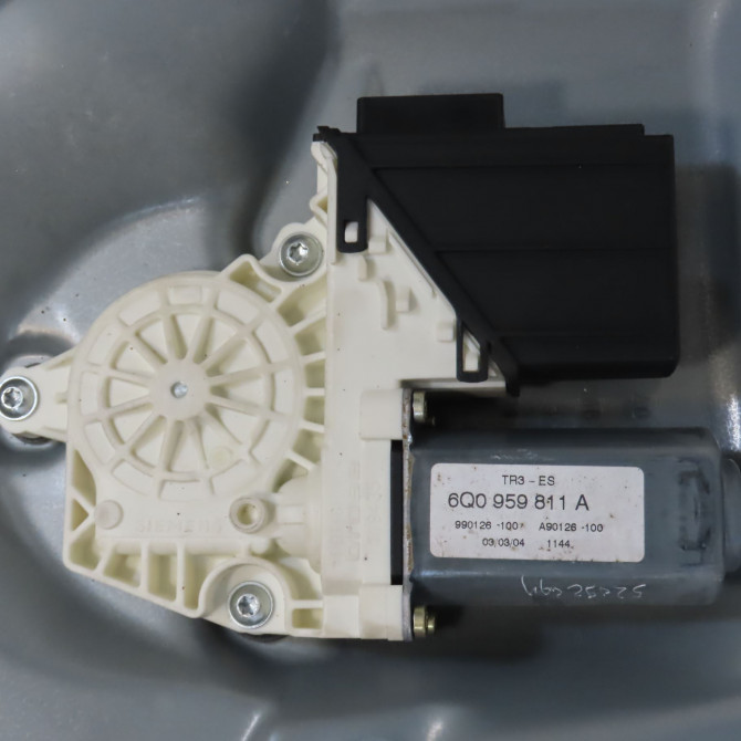 Mecanisme+moteur leve-glace arg occasion SEAT IBIZA III Phase 1 03-2002->03-2006 1.4i 100ch 6L4839755M 3