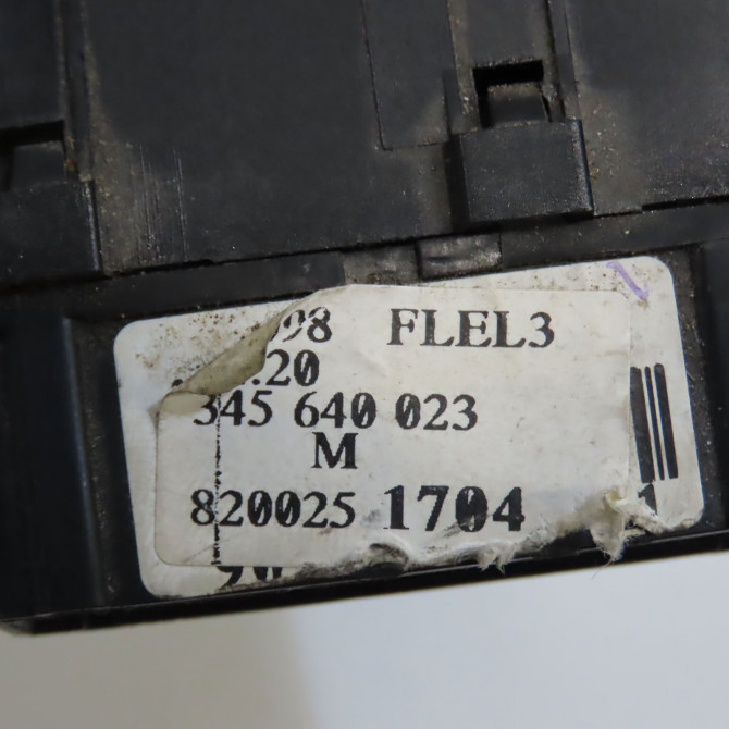 Commande essuie glace occasion RENAULT MASTER II Phase 3 06-2006->04-2010 2.5 DCI  120ch 7701050685 4