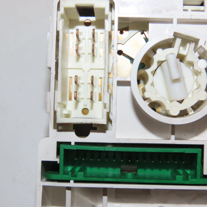 Commande de chauffage occasion RENAULT CLIO CAMPUS II Phase 2 07-2009->12-2012 1.2i 60ch 7701049073 3