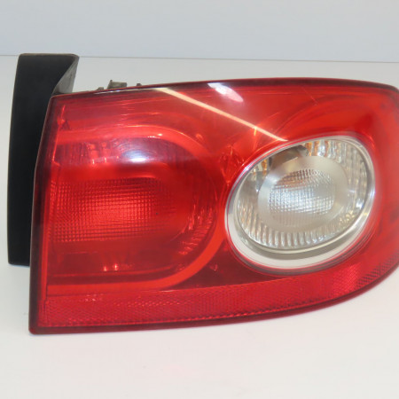 Feu arrière droit occasion RENAULT LAGUNA II Phase 2 03-2005->09-2007 1.9 DCI 125ch 8200262668