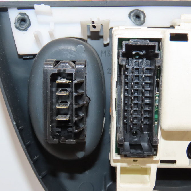 Commande de chauffage occasion RENAULT MEGANE SCENIC I Phase 1 09-1996->08-1999 1.6 7701045872 3