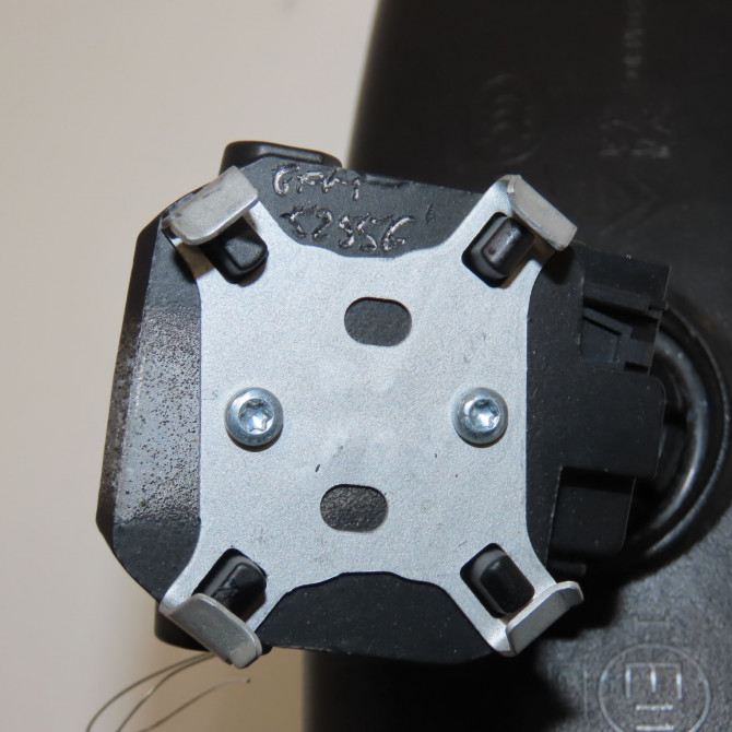 Retroviseur interieur occasion PEUGEOT 3008 II Phase 1 04-1995->04-1999 1.2i 130ch 98404100XT 3