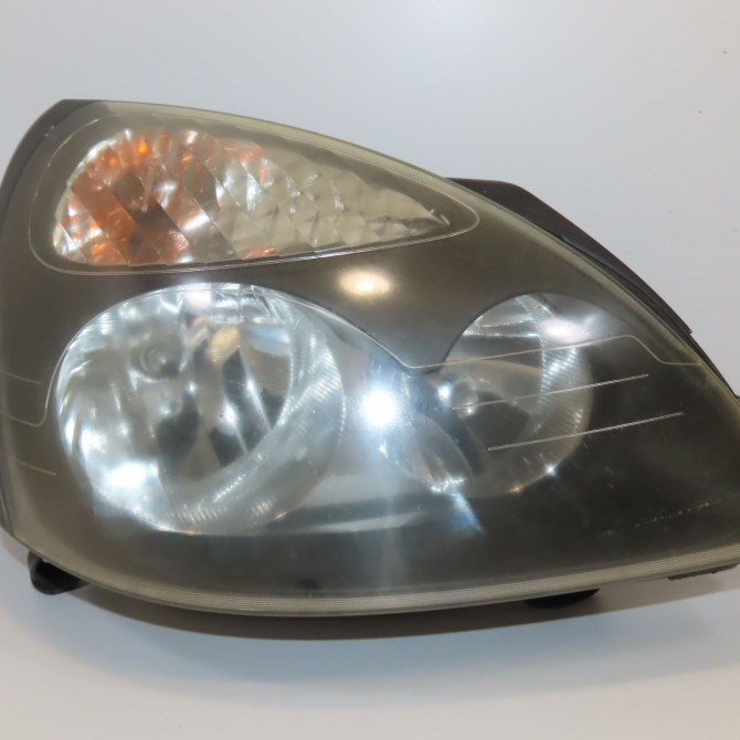 Phare droit occasion RENAULT CLIO II Phase 2 06-2001->07-2006 1.2 16v 7701054063 1
