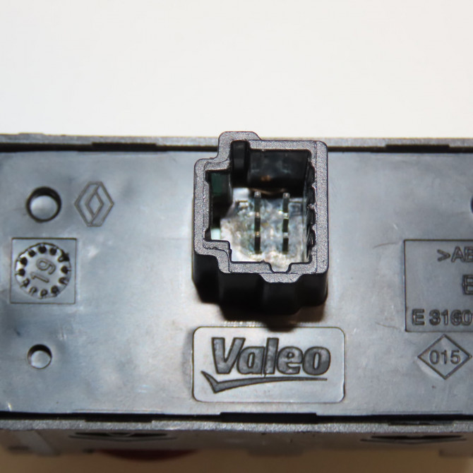 Bouton de warning occasion RENAULT KANGOO II 252105246R 3