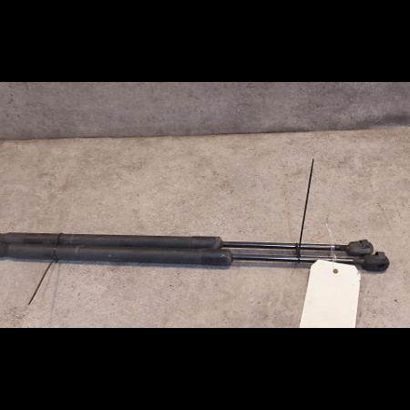 Verin droit hayon occasion VOLKSWAGEN TOURAN I Phase 2 11-2006->09-2010 1.9 TDI 105ch 1T0827550E