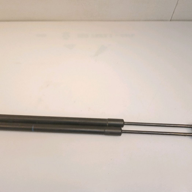 Verin droit hayon occasion VOLKSWAGEN TOURAN I Phase 2 11-2006->09-2010 1.9 TDI 105ch 1T0827550E 1