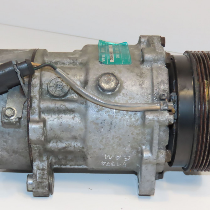Compresseur air conditionne occasion VOLKSWAGEN TRANSPORTER V Phase 1 06-2003->08-2009 7H0820803F 3