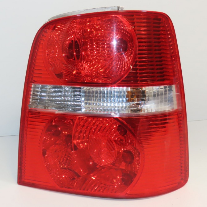 Feu arrière droit occasion VOLKSWAGEN TOURAN I Phase 2 11-2006->09-2010 1.9TDI 90 1T0945096N 1