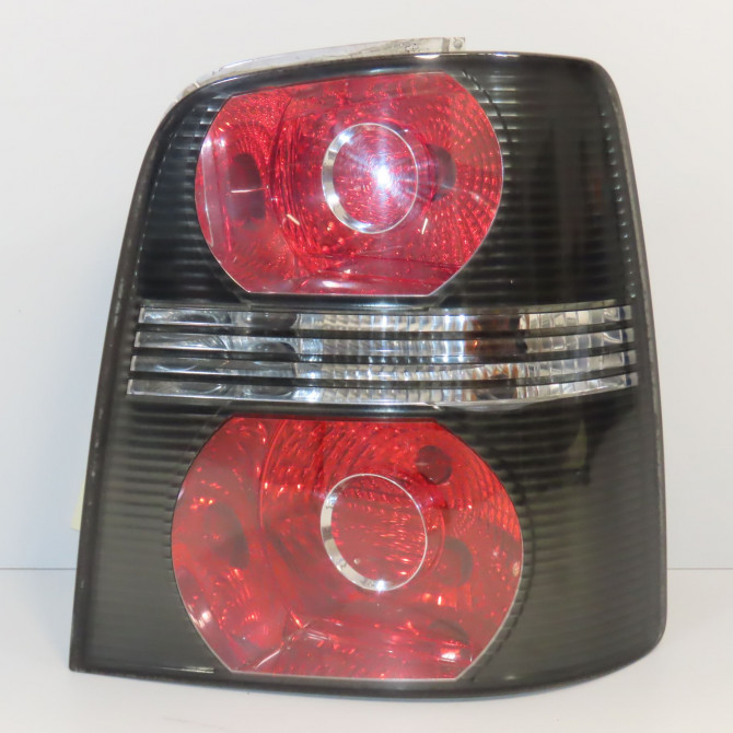 Feu arrière droit occasion VOLKSWAGEN TOURAN I Phase 2 11-2006->09-2010 2.0TDi 16v 140ch 1T0945096P 1
