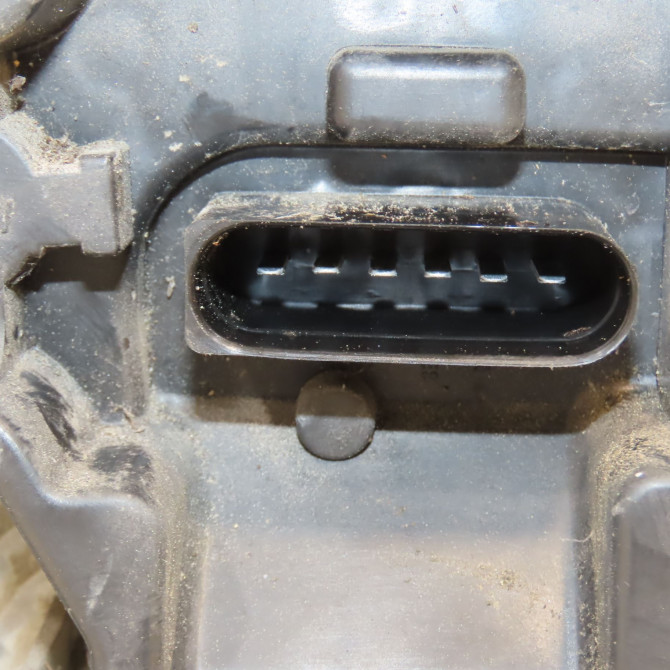 Feu arrière droit occasion VOLKSWAGEN TOURAN I Phase 2 11-2006->09-2010 2.0TDi 16v 140ch 1T0945096P 3