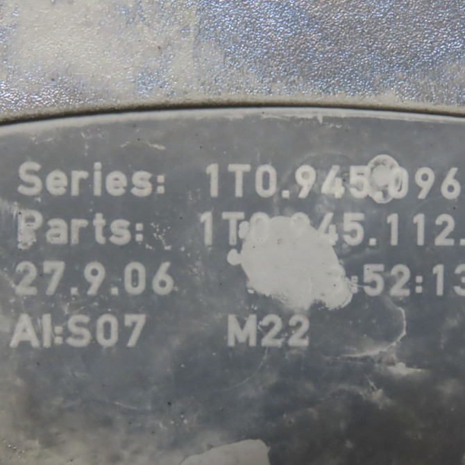 Feu arrière droit occasion VOLKSWAGEN TOURAN I Phase 2 11-2006->09-2010 2.0TDi 16v 140ch 4