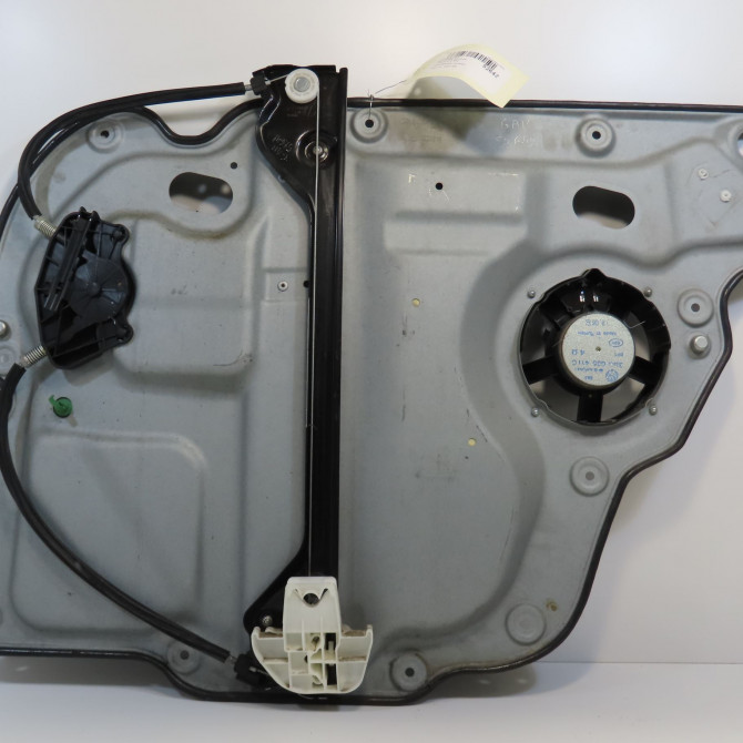 Mecanisme+moteur leve-glace arg occasion VOLKSWAGEN TOURAN I Phase 2 11-2006->09-2010 2.0TDi 16v 140ch 2