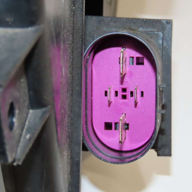 Ventilateur de refroidissement occasion VOLKSWAGEN TOURAN I Phase 2 11-2006->09-2010 2.0TDi 16v 140ch 4