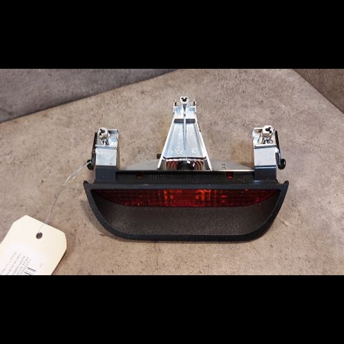 Feux stop supplementaire occasion DACIA DUSTER Phase 1 03-2010->12-2013 1.5 DCI 90ch 265908613R 1