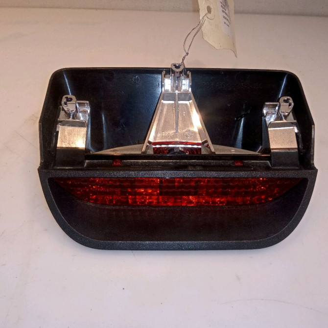 Feux stop supplementaire occasion DACIA DUSTER Phase 1 03-2010->12-2013 265908613R 2