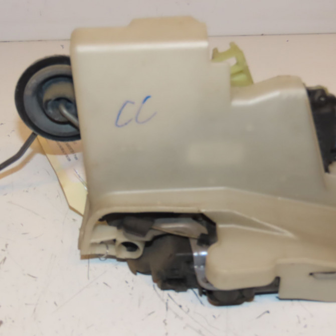 Serrure porte avd occasion VOLKSWAGEN TRANSPORTER V Phase 1 06-2003->08-2009 1.9 TDI 85ch 7E1837016A 2