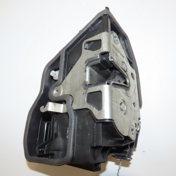 Serrure porte avd occasion B.M.W. SERIE 3 V Phase 1 03-2005->09-2008 51217202146 1