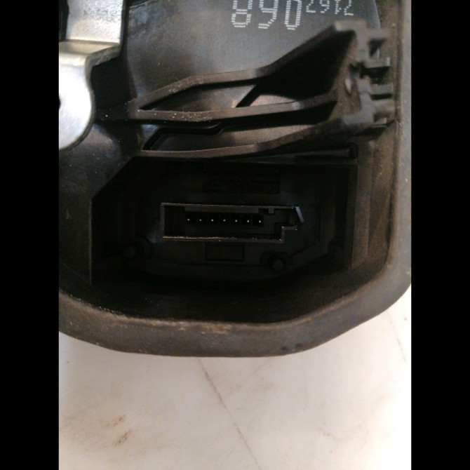 Serrure porte avd occasion B.M.W. SERIE 5 V Phase 1 07-2003->03-2007 530d 218ch 51217202146 4